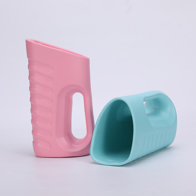 Tazza per shampoo per bambini  - Baby Products For Bathing recensione e prezzo